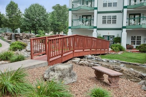 Property grounds - Surrey's Carriage Place by VRI Americas (Branson)