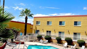 Seasonal outdoor pool