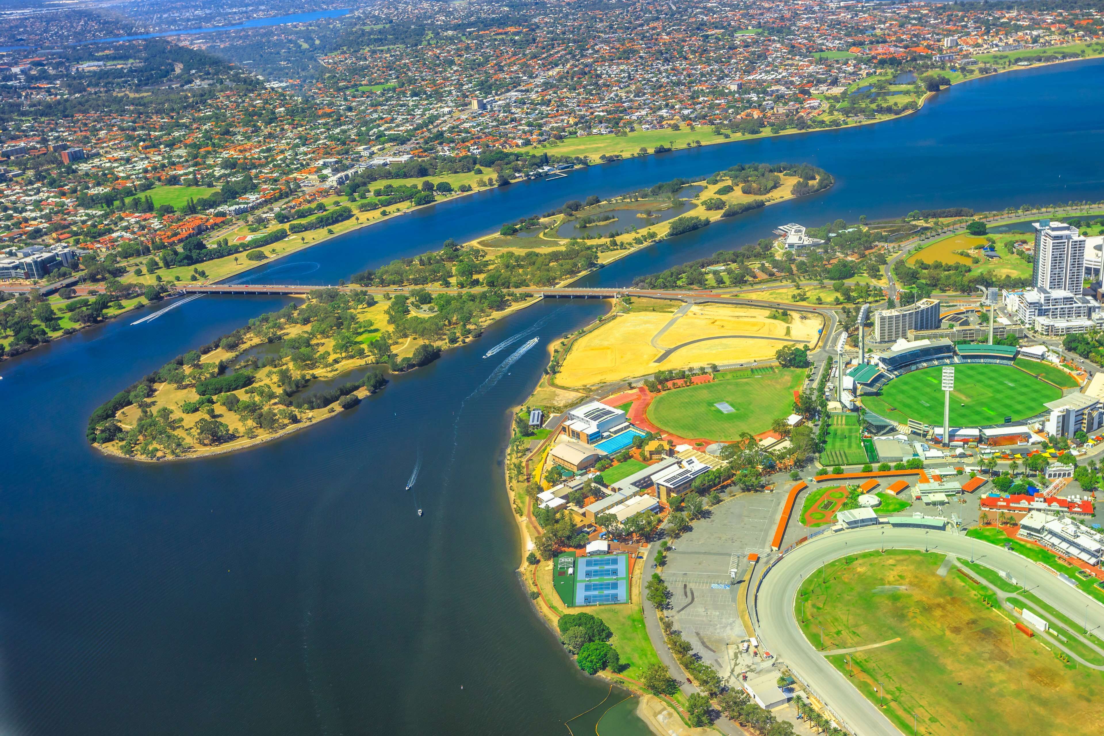 Photo - Metro Hotel Perth City