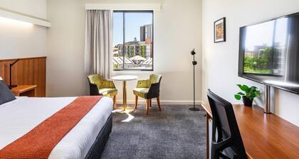 Metro Hotel Perth City