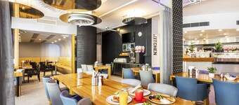 Metro Hotel Perth City