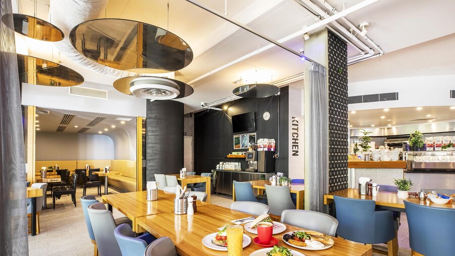 Metro Hotel Perth City