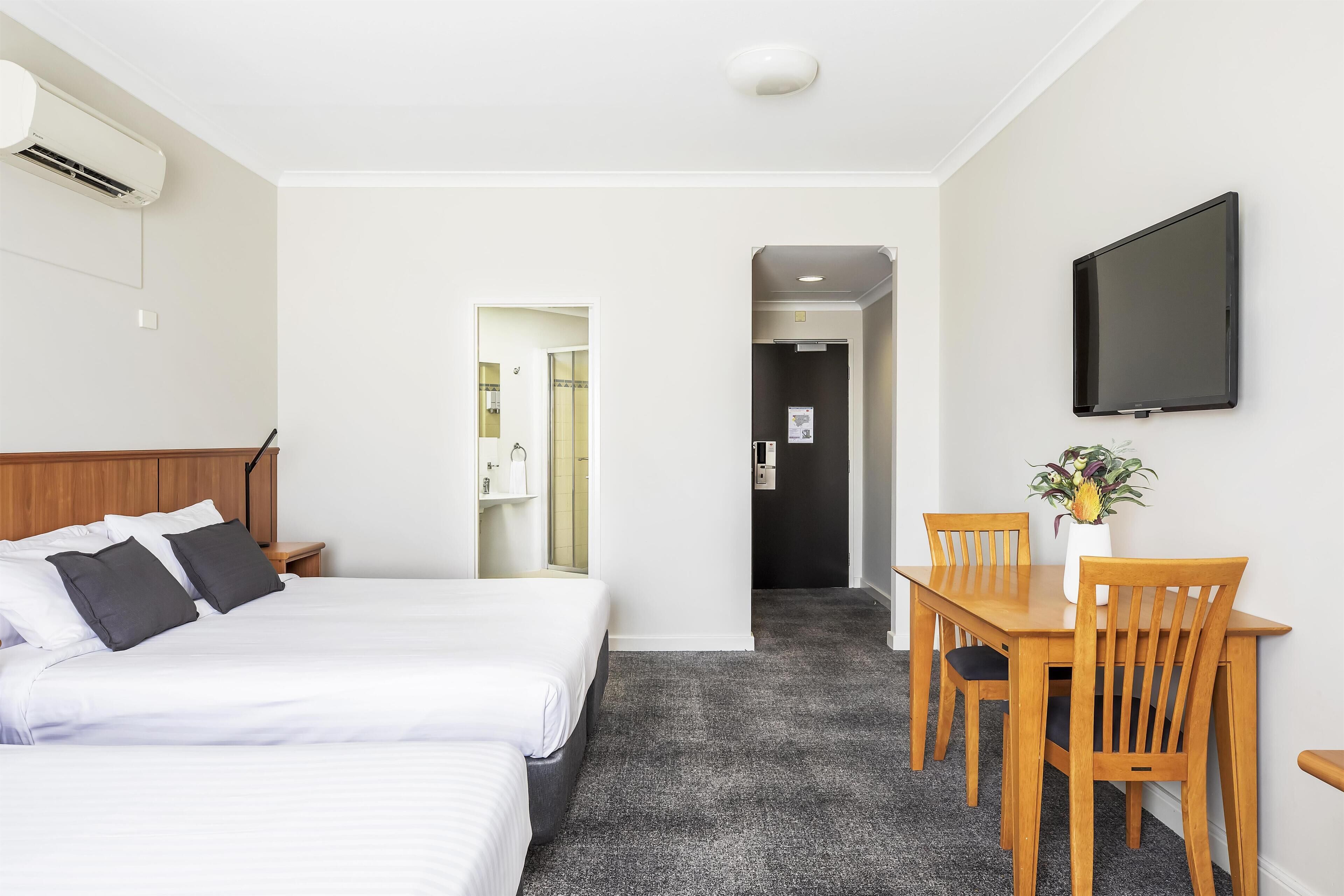 Photo - Metro Hotel Perth City
