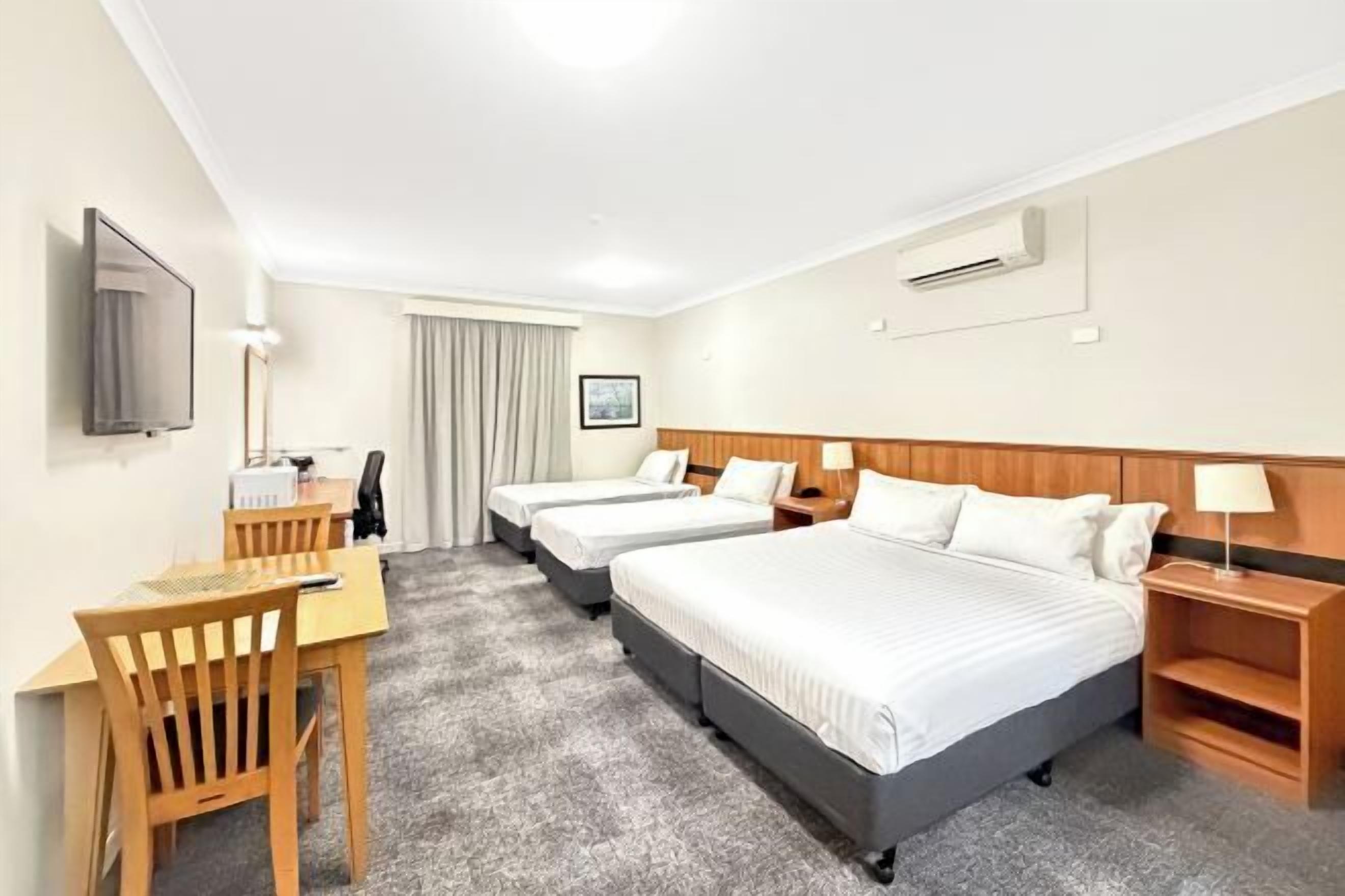 고급 침구, 책상, 다리미/다리미판, 무료 WiFi