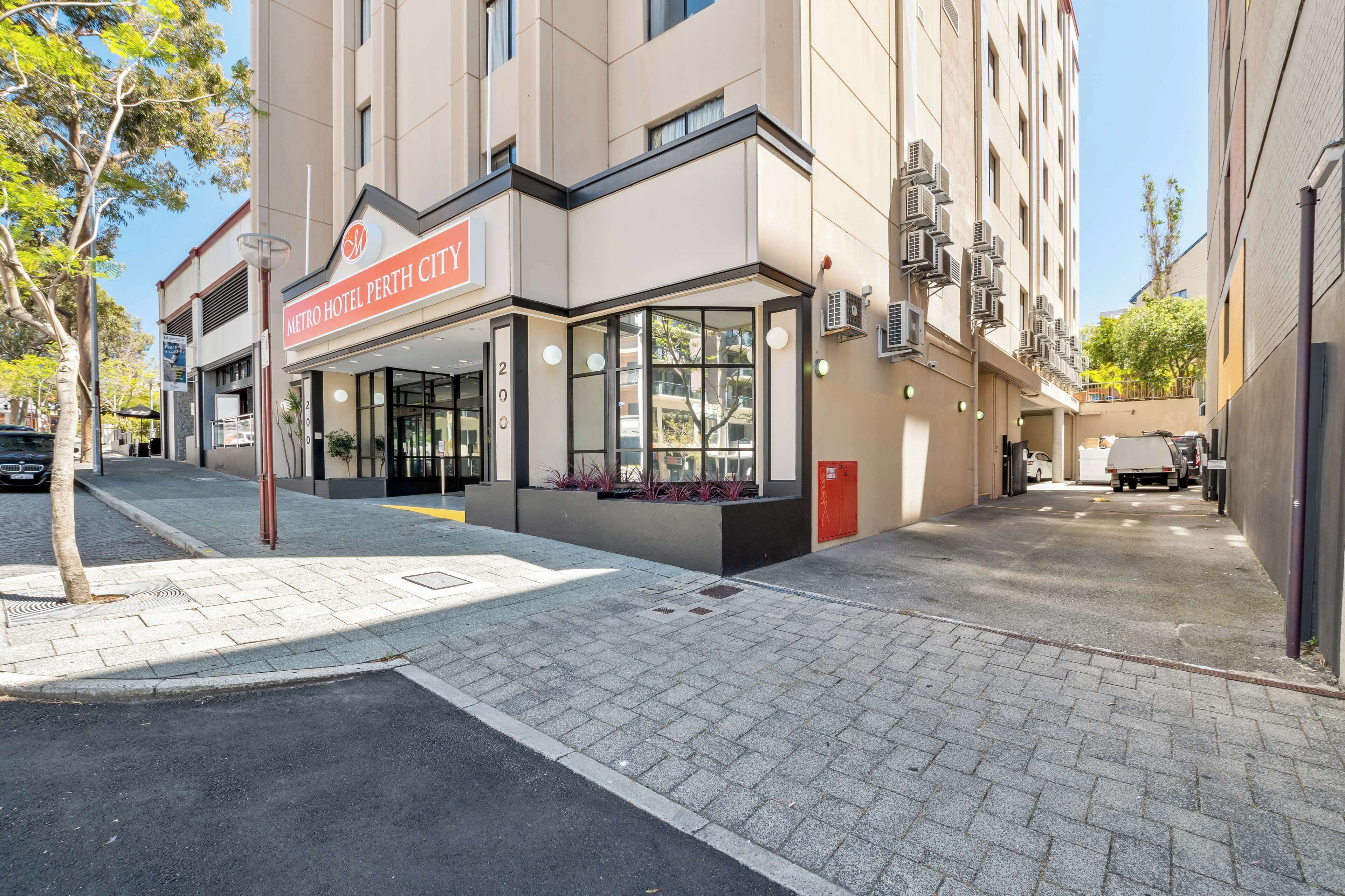 Photo - Metro Hotel Perth City