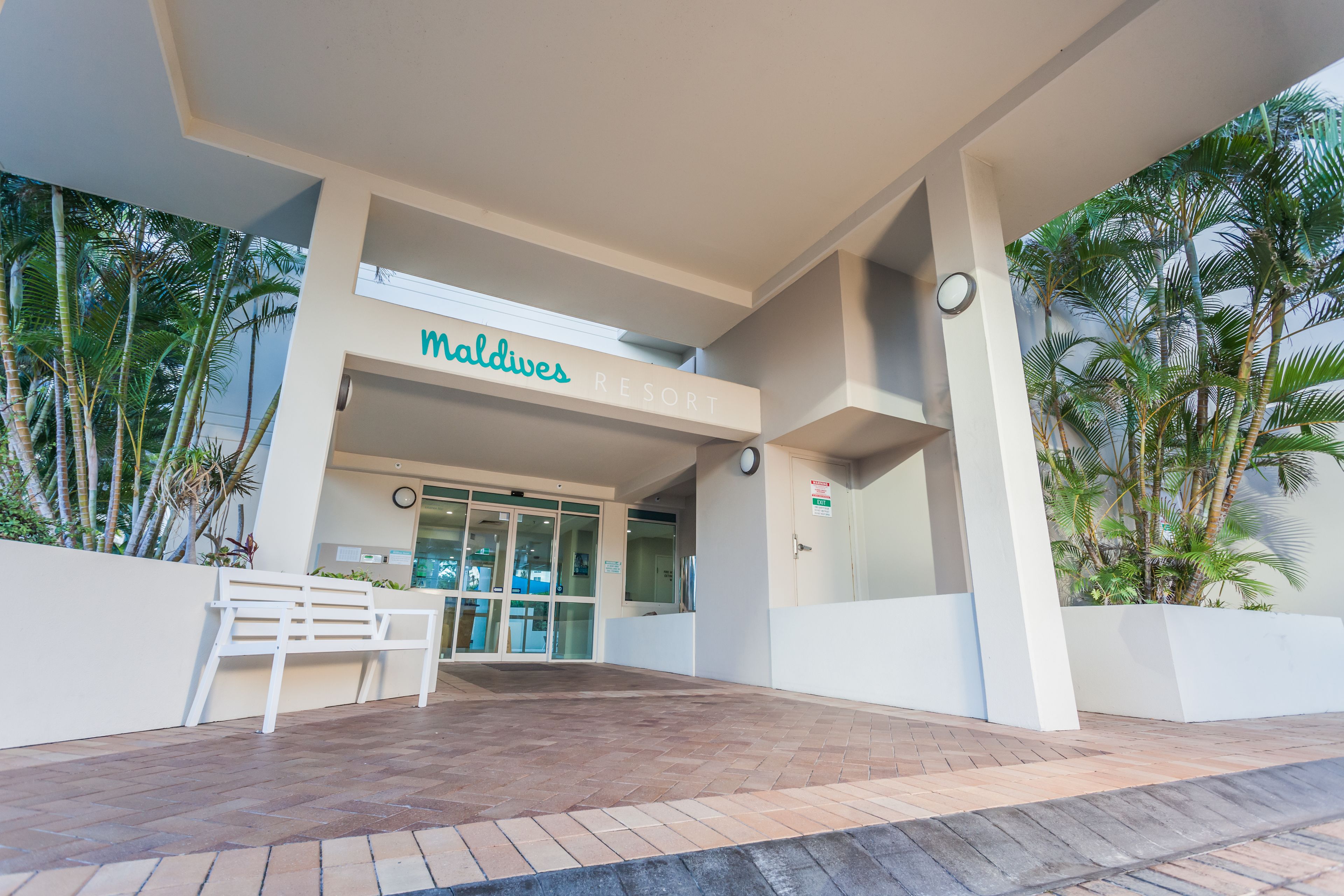 Maldives Resort — image 26