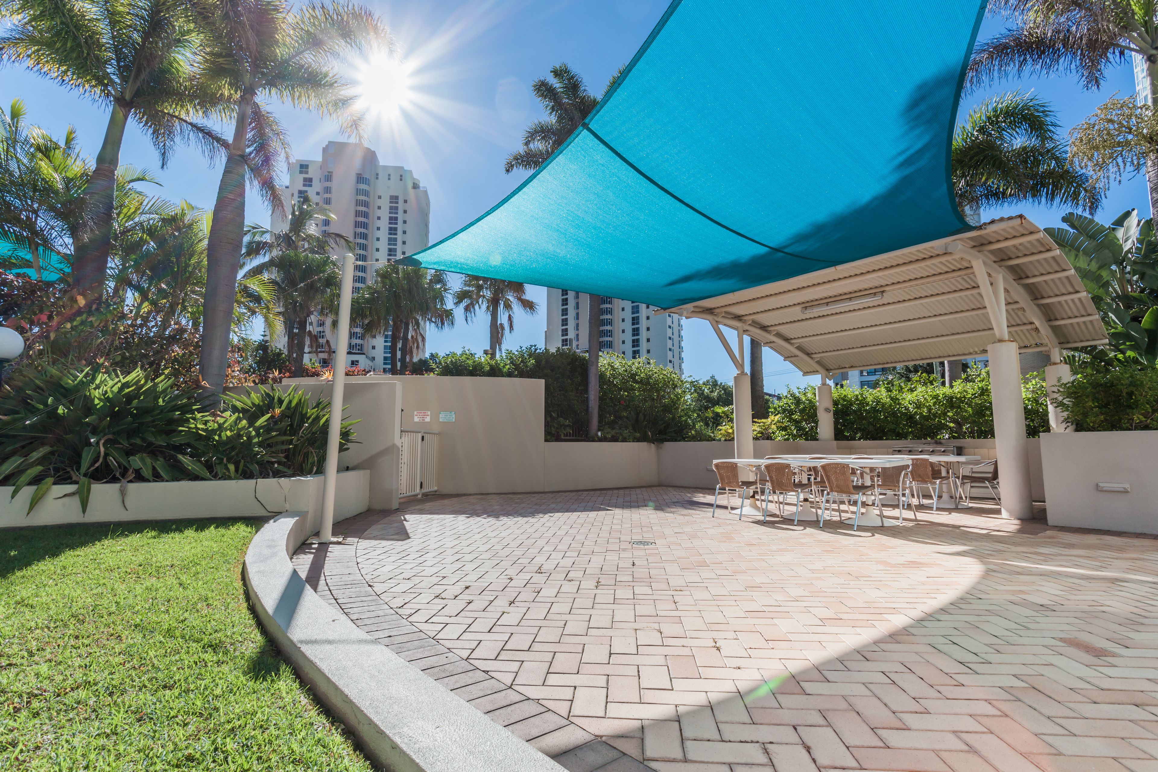 Maldives Resort — image 24