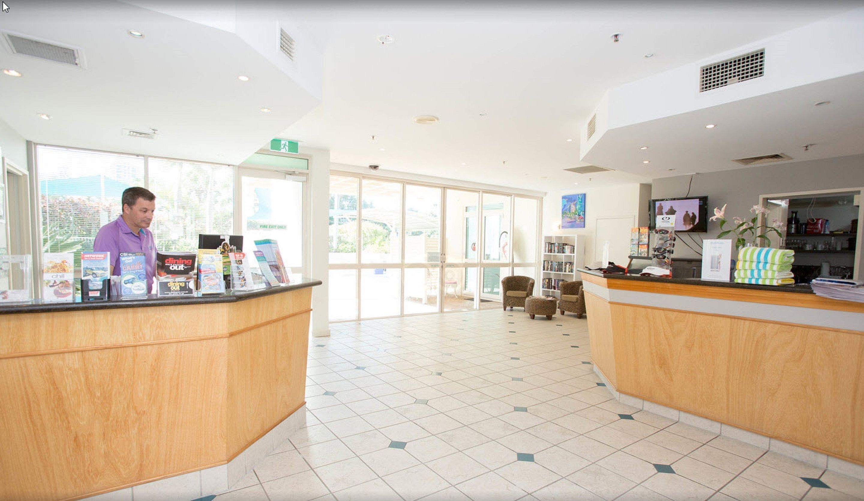 Maldives Resort — image 30