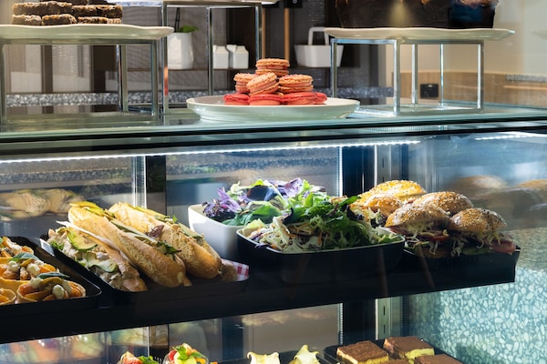 Daily cooked-to-order breakfast for a fee