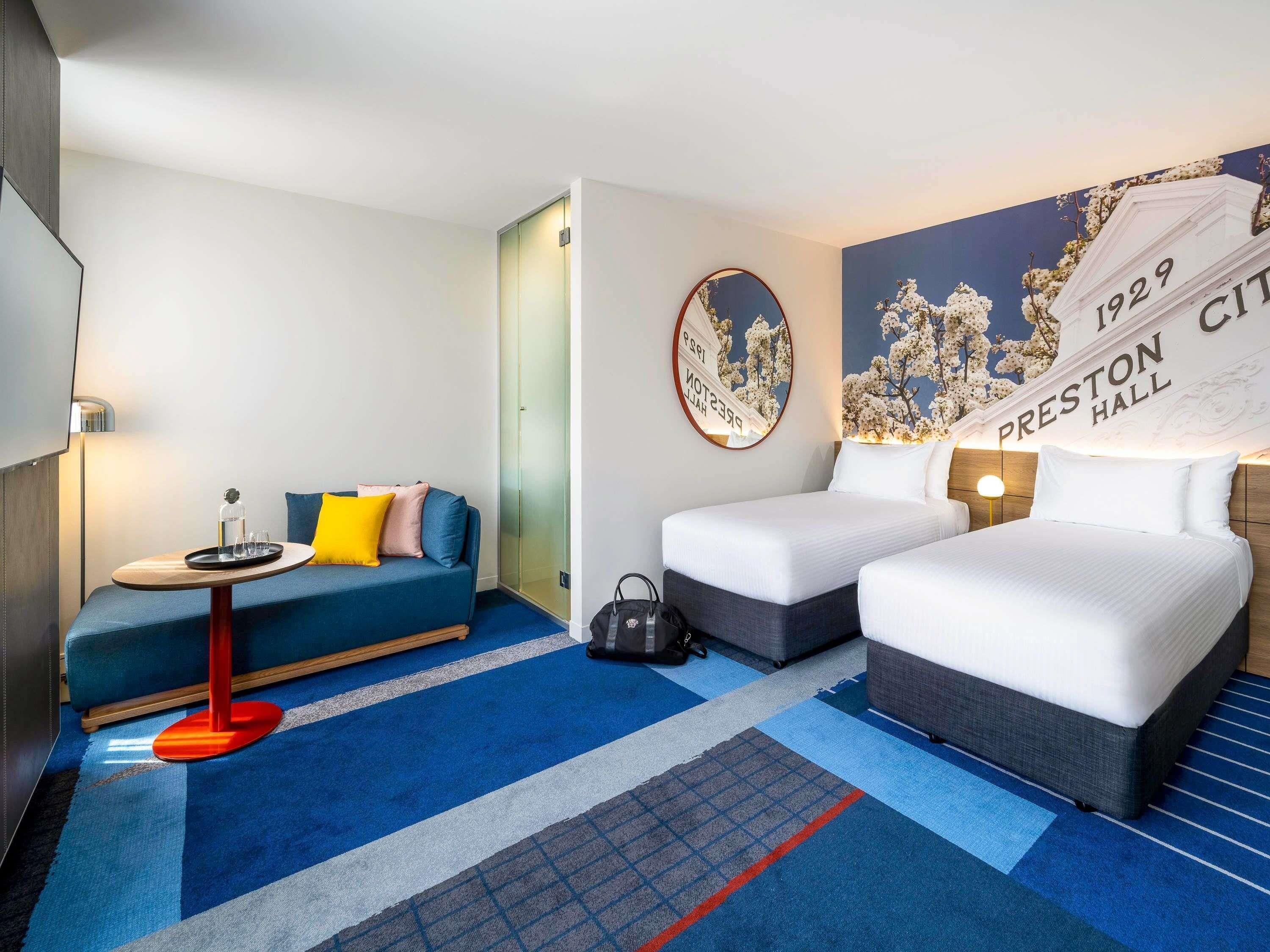 Superior Room, 2 Single Beds | In-room safe, desk, laptop workspace, soundproofing