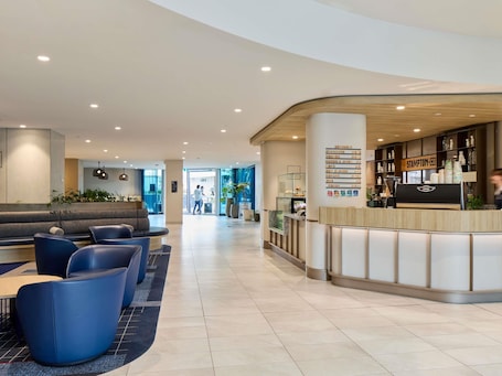 Restaurant. Novotel Melbourne Preston