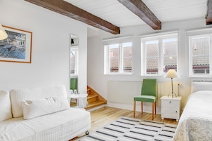 Family Room (2 adults / 2 Children) | 3 bedrooms, pillowtop beds, individually decorated