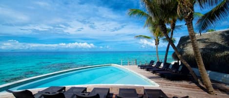 Outdoor pool, sun loungers