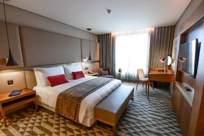 Premium bedding, minibar, in-room safe, desk