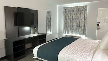 Desk, laptop workspace, blackout drapes, free WiFi