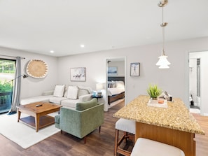 Living area - Red Pine Condominiums by All Seasons Resort Lodging (Park City)