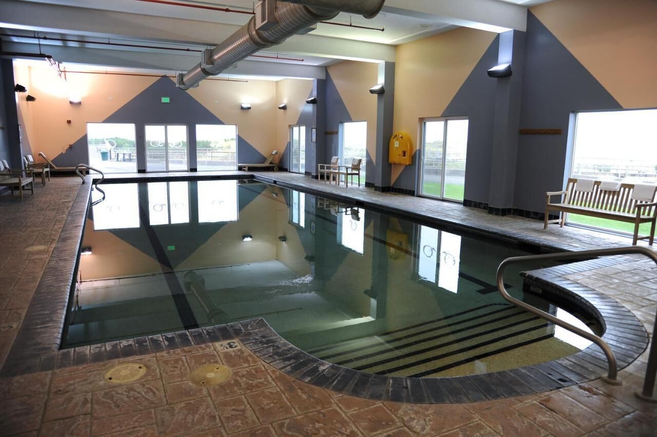 Indoor pool, outdoor pool