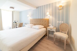 Chambre Double Confort | Décoration personnalisée, ameublement personnalisé, bureau