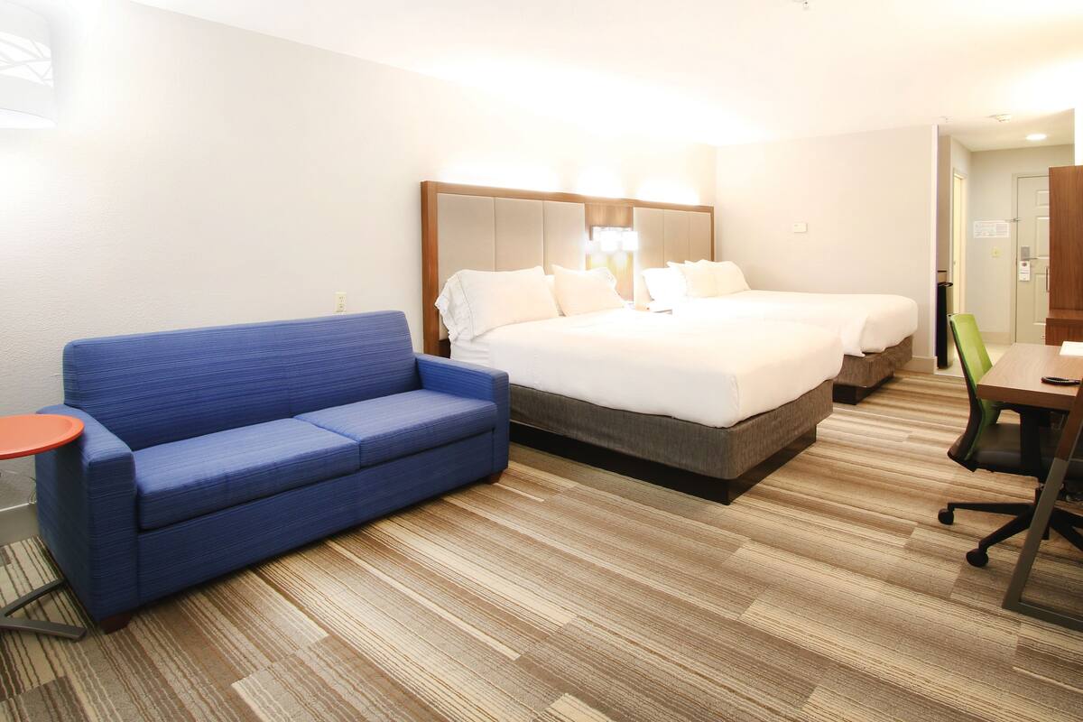 desk, iron/ironing board, free cots/infant beds, free rollaway beds