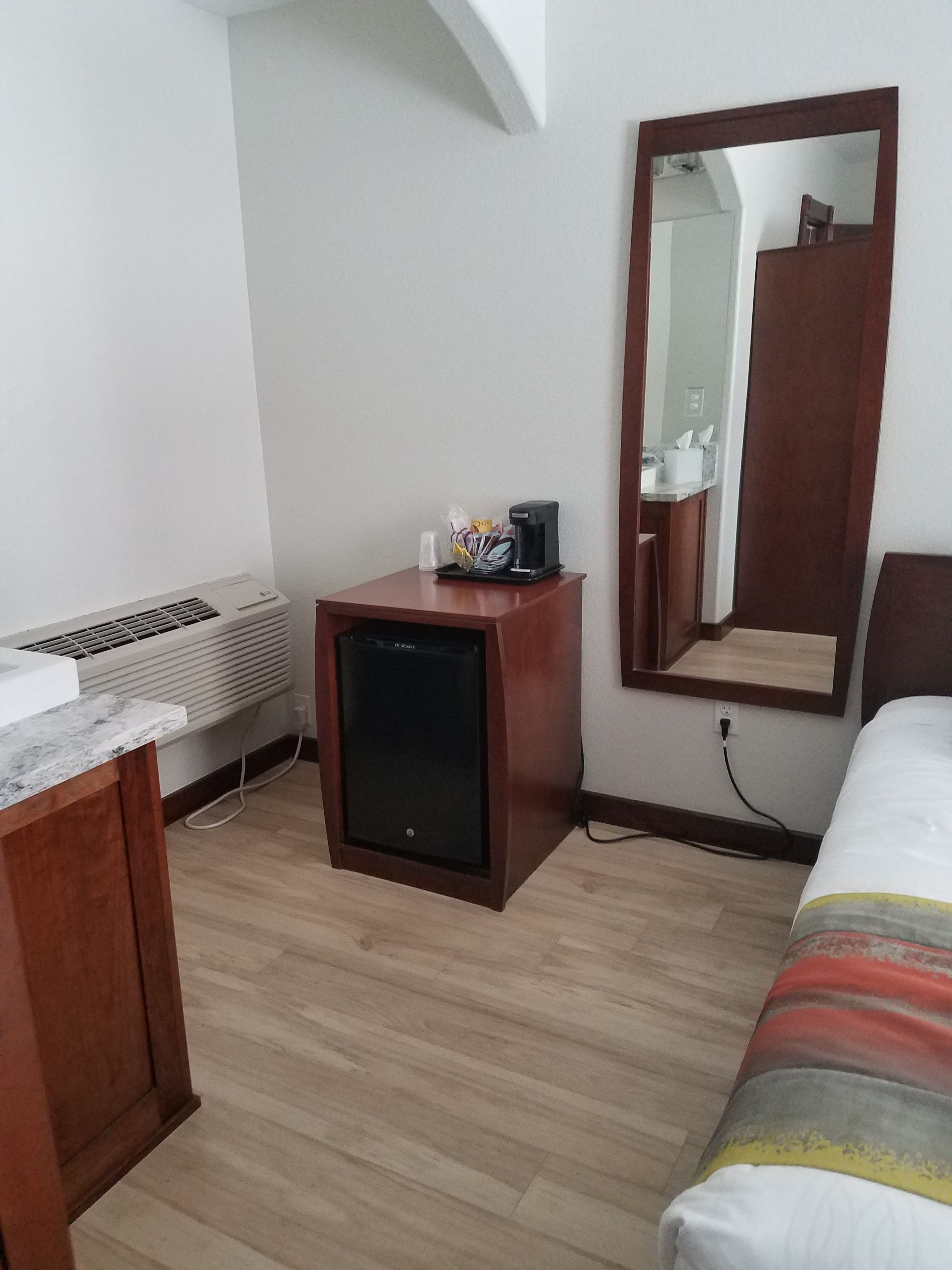 room, 1 double bed | premium bedding, desk, blackout curtains, iron/ironing board