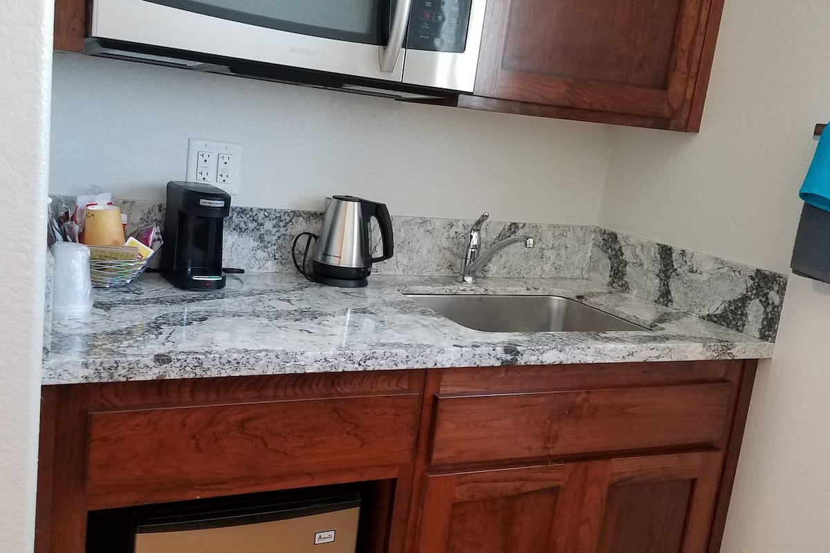 coffee/tea maker, electric kettle