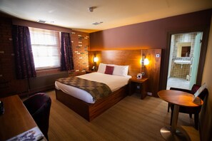 Superior Double Room | Desk, iron/ironing board, free cribs/infant beds, rollaway beds - The Crown Hotel Bawtry, Doncaster (Doncaster)