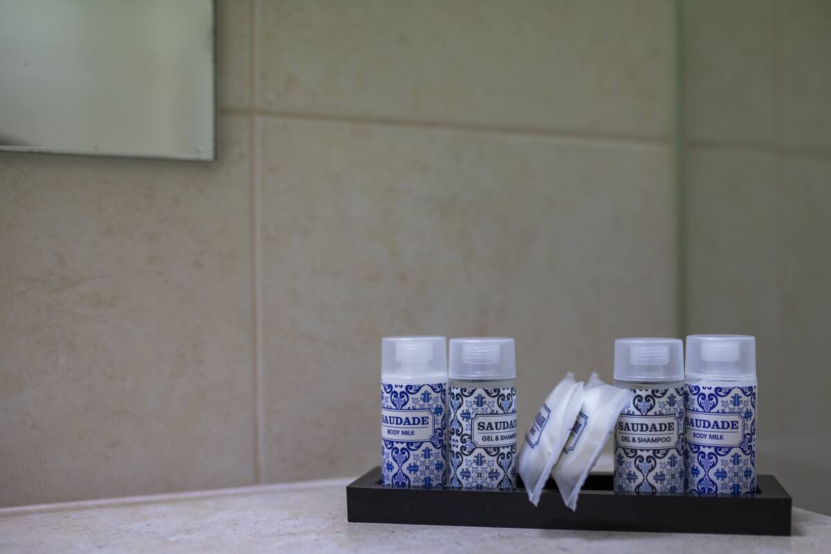 in-room safe, blackout curtains, free wifi, bed sheets