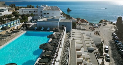 Carvi Beach Hotel