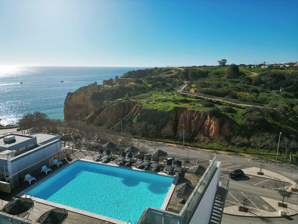 Outdoor pool, pool loungers