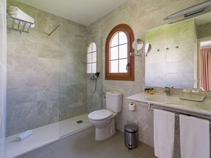 Junior Suite | Bathroom