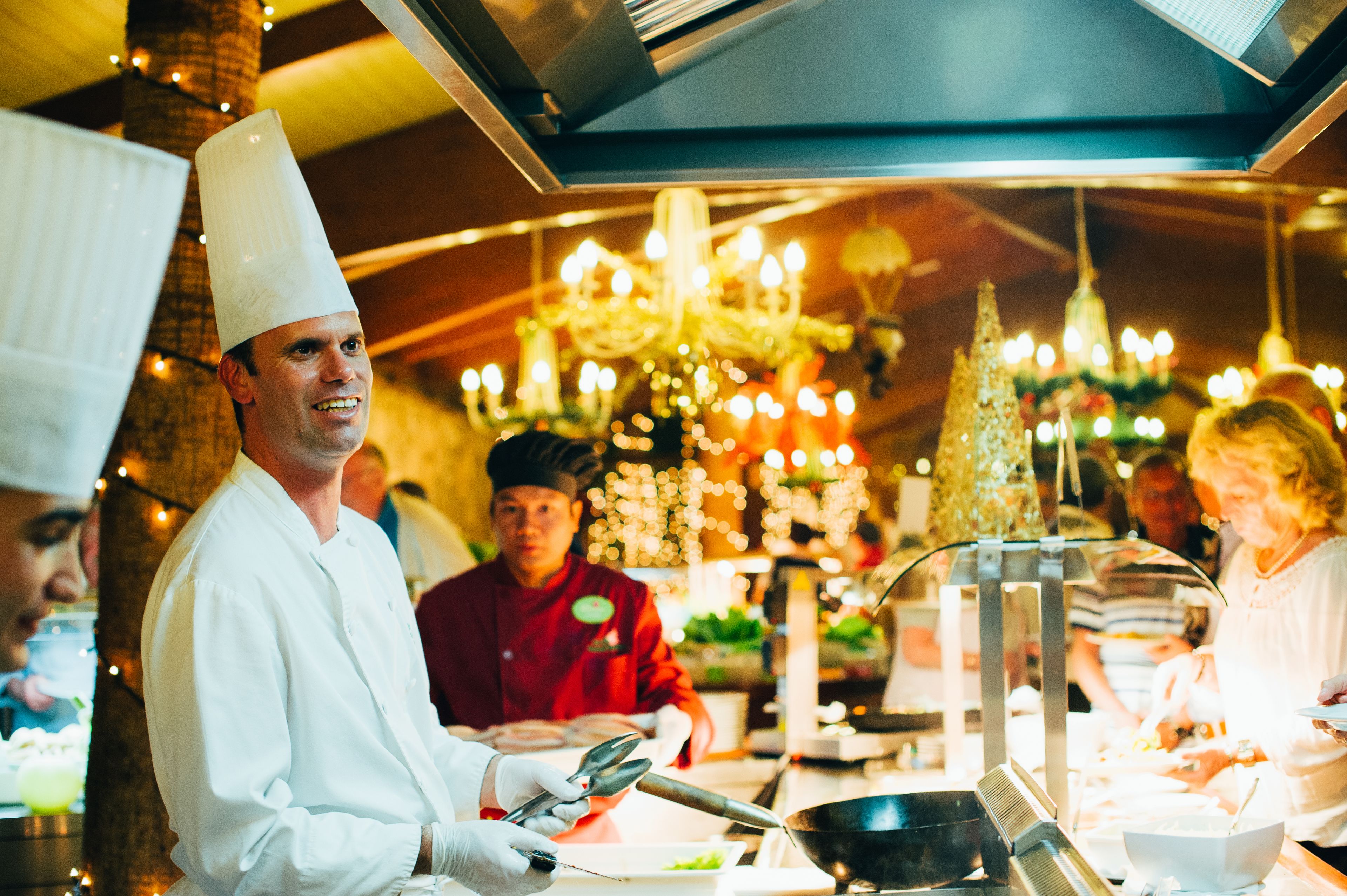 breakfast, dinner served; international cuisine, pool views