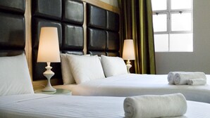 Deluxe Trio | Minibar, in-room safe, blackout curtains, iron/ironing board - 1831 Boutique Hotel (Sydney)