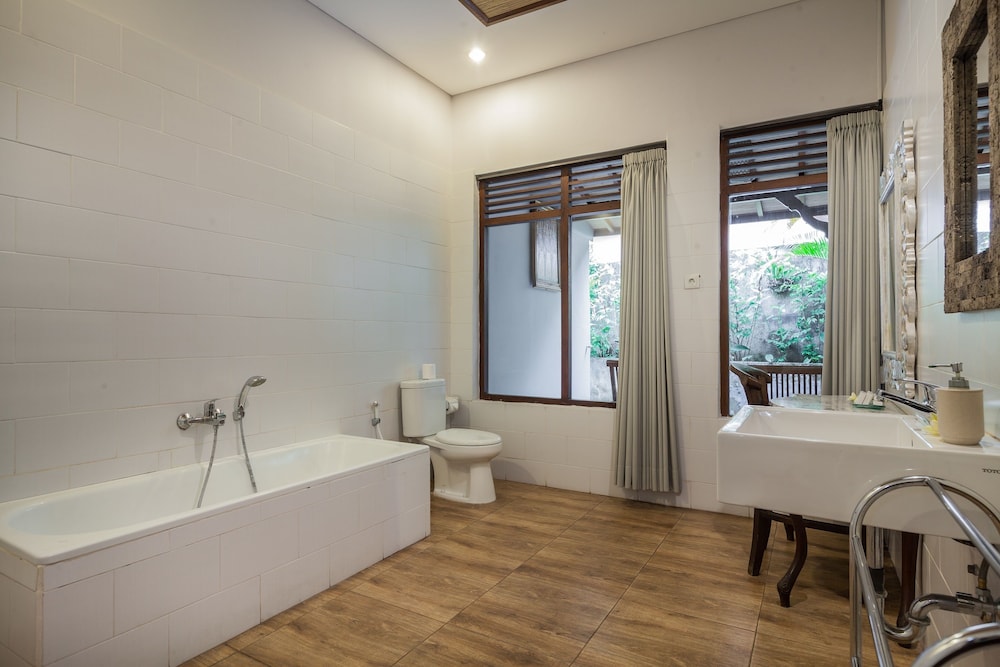 Taman Harum Cottages by null