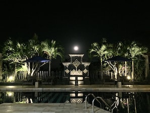 Outdoor pool, open 9:00 AM to 9:00 PM, free cabanas, pool umbrellas
