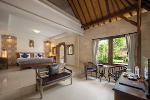 Superior-Zimmer, Gartenblick | Minibar, Zimmersafe, individuell dekoriert, individuell eingerichtet