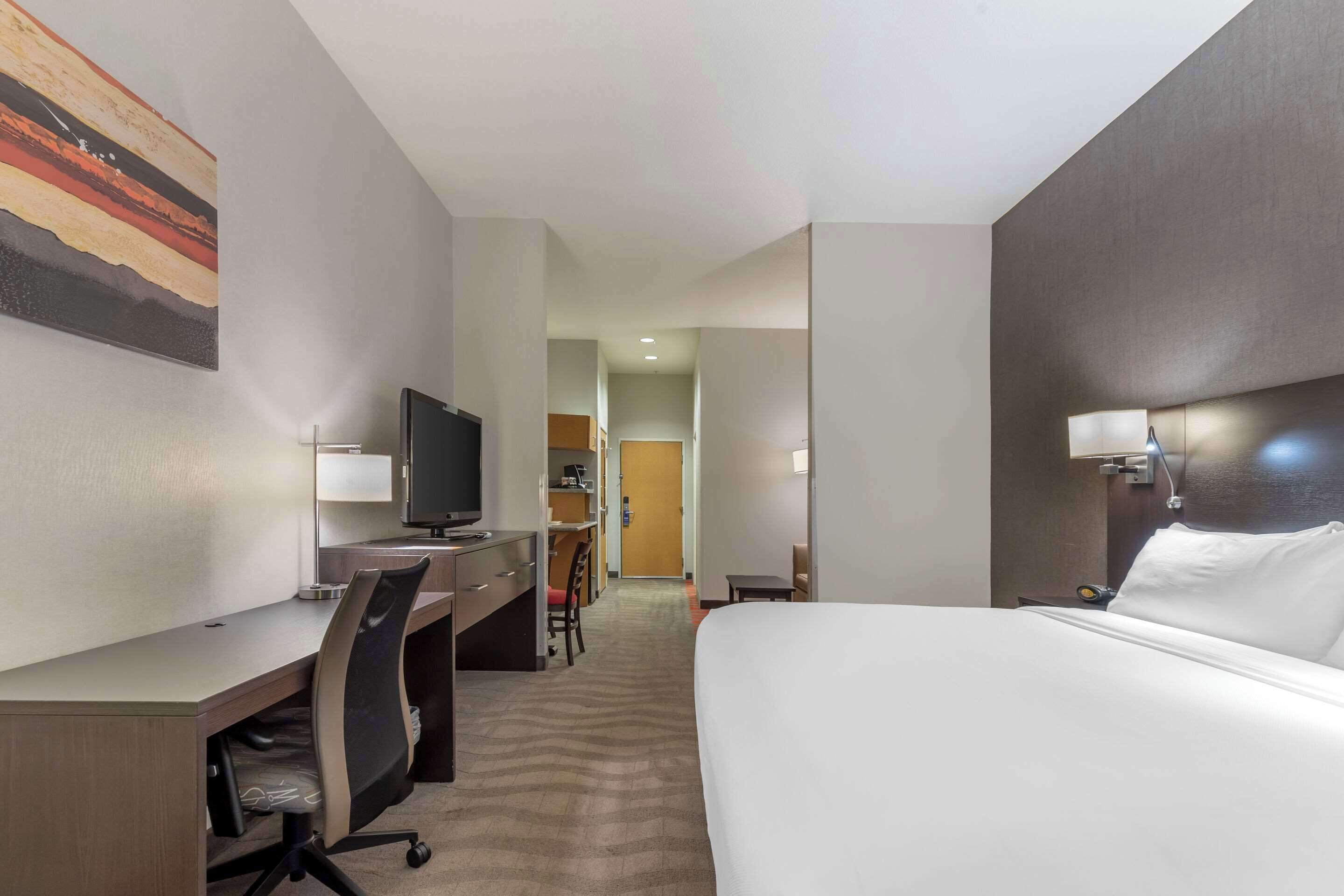 Individually decorated, individually furnished, desk, laptop workspace