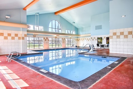 Indoor pool. Comfort Suites Boise West Meridian