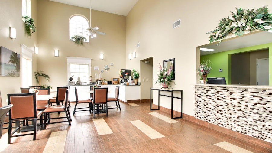 Key West Inn - Millbrook