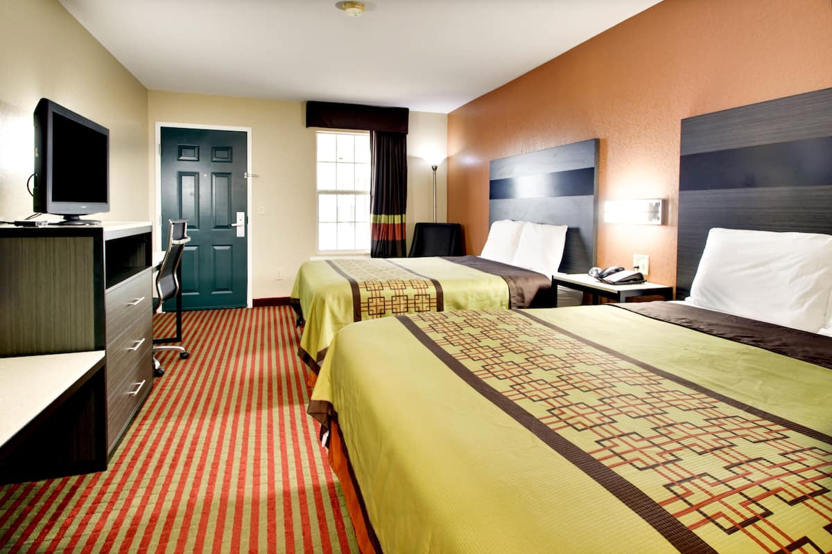 iron/ironing board, free wifi