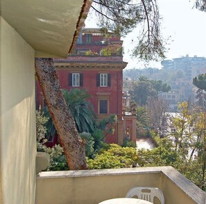 Balcony view - Hotel Residence Villa Tassoni (Rome)