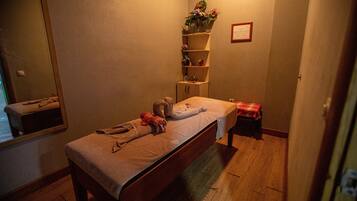Massages aux pierres chaudes, massages suédois, massages thaïs