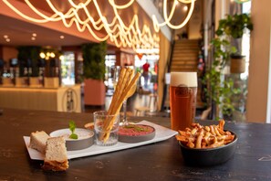 Restaurant - Hotel du Pin Nice Port (Nice)