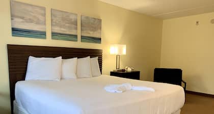 Seven Gables Inn
