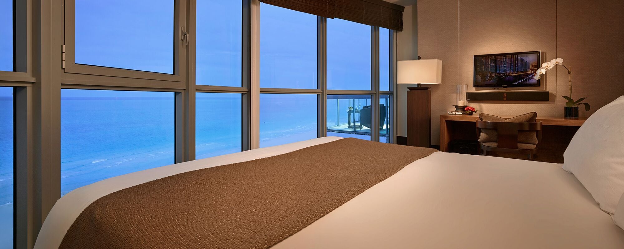 frette italian sheets, premium bedding, minibar, in-room safe