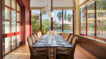 Breakfast, lunch, dinner served; pool views