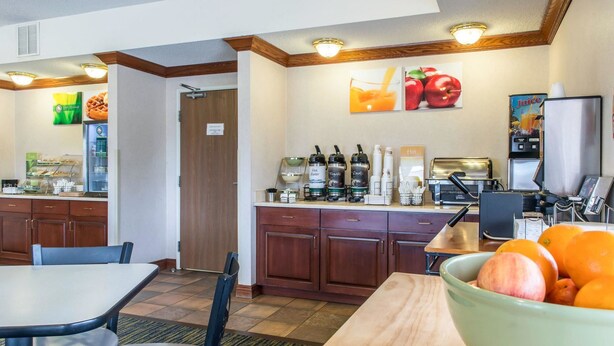 Unclassified image, 1 of 31, button - Quality Inn & Suites Titusville (Titusville)