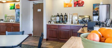 Free daily continental breakfast