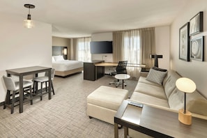 Studio, 1 Queen Bed with Sofa bed | Frette Italian sheets, premium bedding, pillowtop beds
