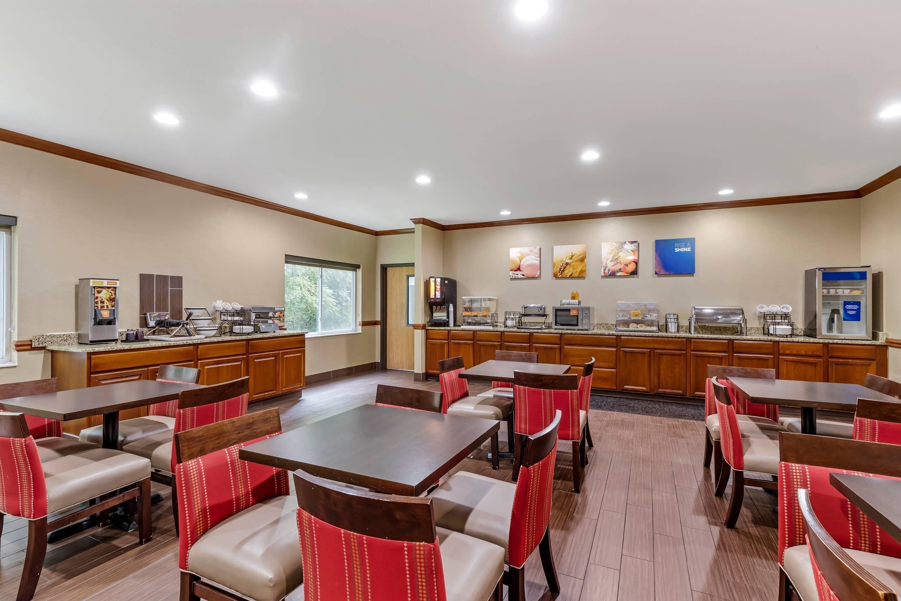 Free daily buffet breakfast