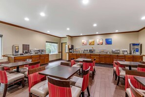 Desayuno buffet incluido todos los días